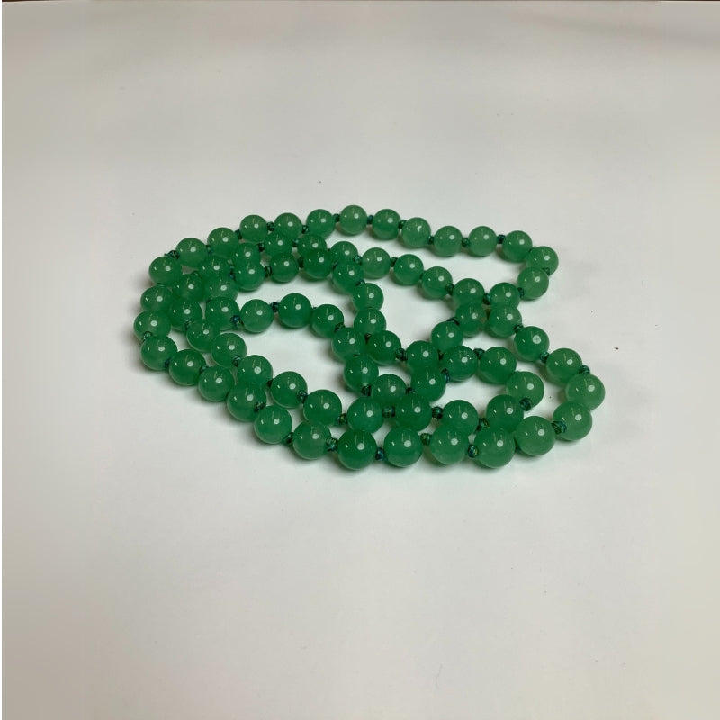 Hand-knotted green pearl mala necklace