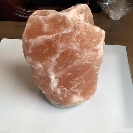 Himalayan salt crystal lamp with brightness dimmer
