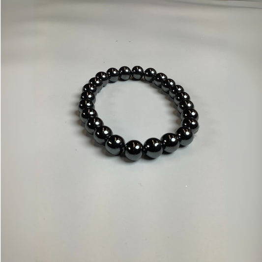 Shiny silver ball bracelet with smooth finish